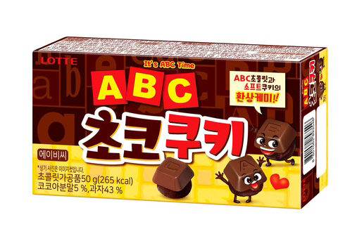 롯데제과는 신제품 ABC 초코쿠키가 출시 3개월 만에 1000만개 판매를 돌파했다고 밝혔다.  롯데제과 제공
